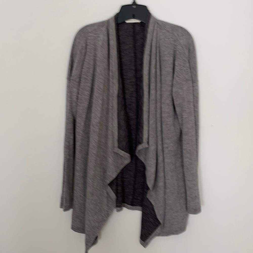 Gray open cardigan